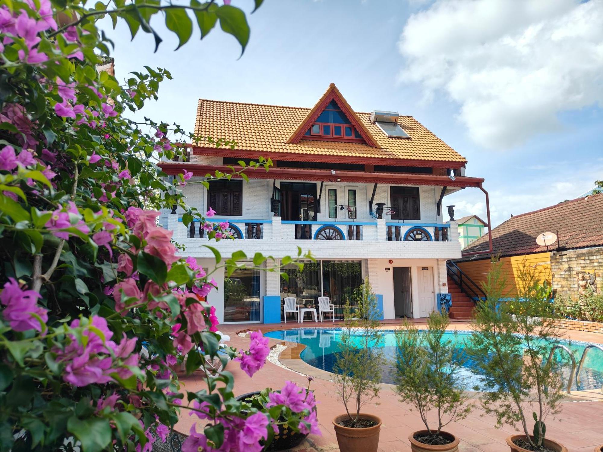 Baankasemsuk Resort 般咔 深宿 Patong Εξωτερικό φωτογραφία