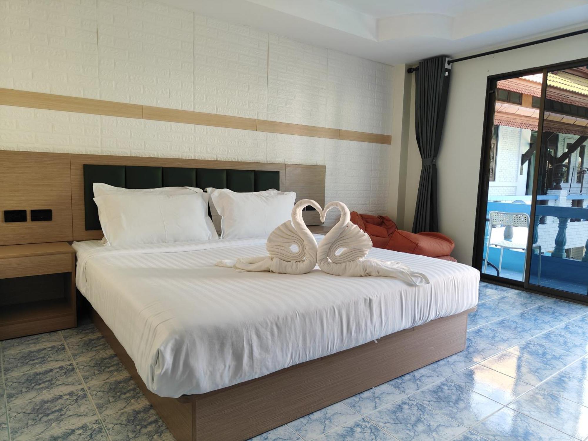 Baankasemsuk Resort 般咔 深宿 Patong Εξωτερικό φωτογραφία